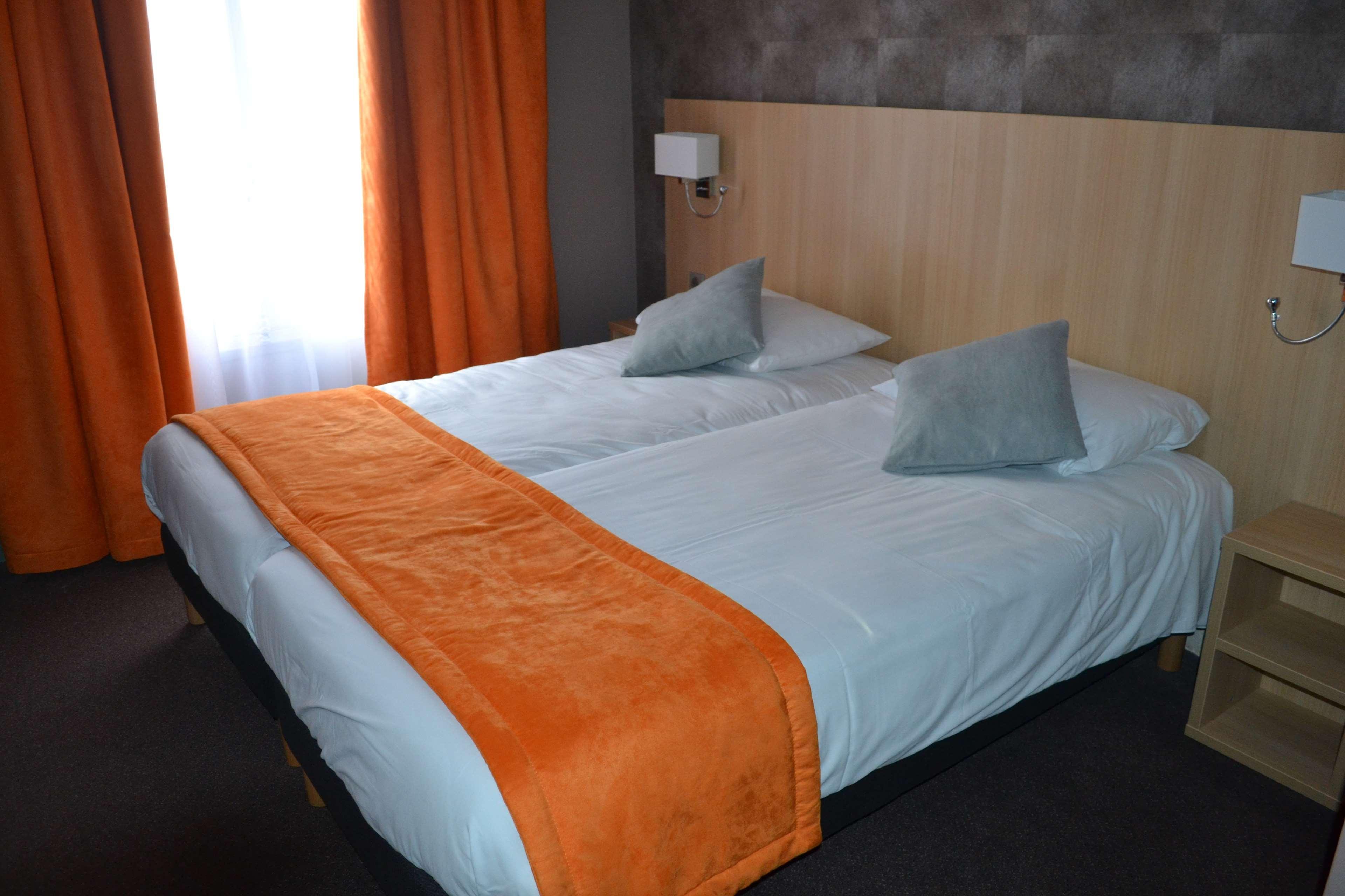 Hotel Europe And Spa Реймс Екстериор снимка