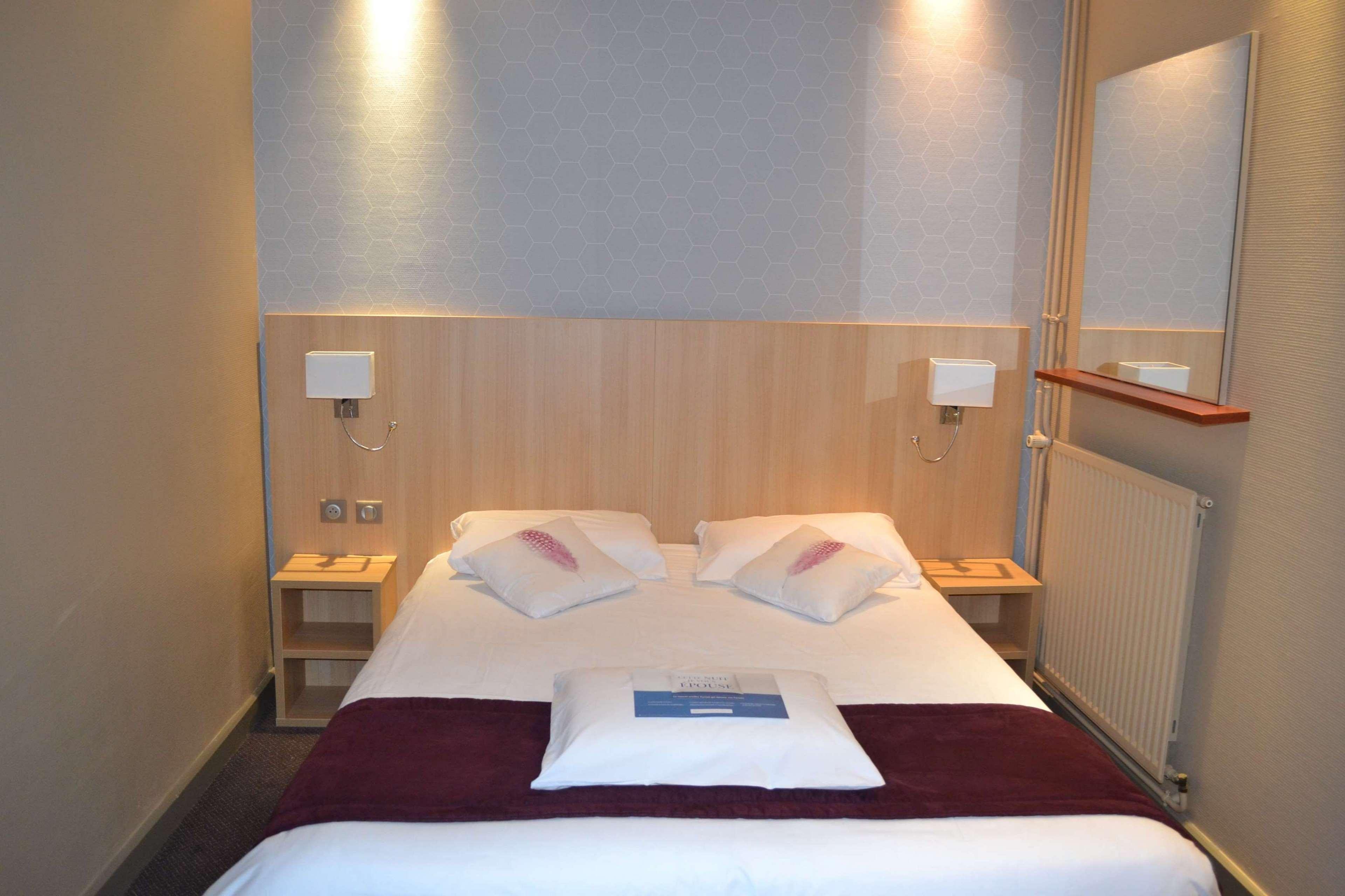 Hotel Europe And Spa Реймс Екстериор снимка