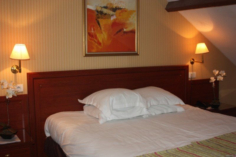 Hotel Europe And Spa Реймс Екстериор снимка
